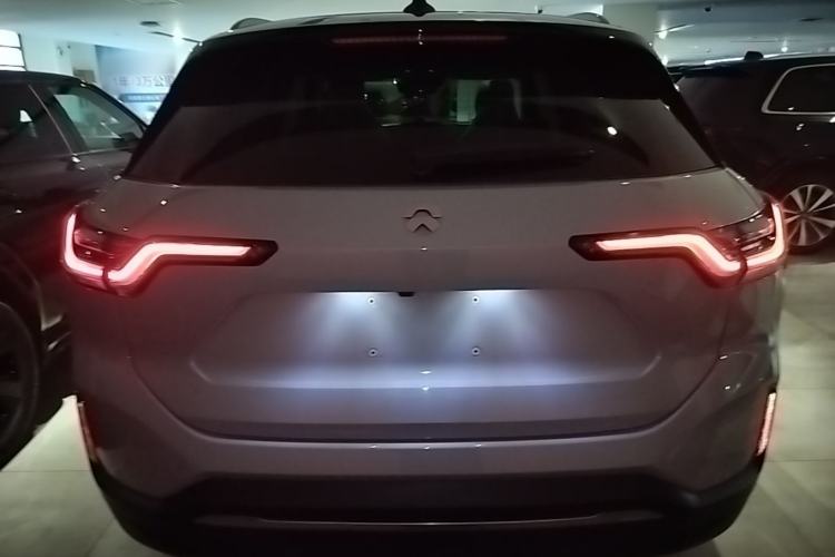Used Nio ES6 2019 420 km Sport Version Rear
