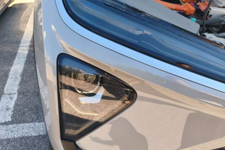 Used Nio ES6 2019 420 km Sport Version Right Front Headlight