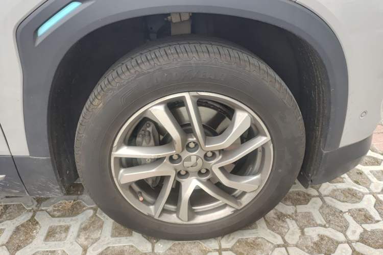 Used Nio ES6 2019 430 km Performance Version Right Front Wheel Hub
