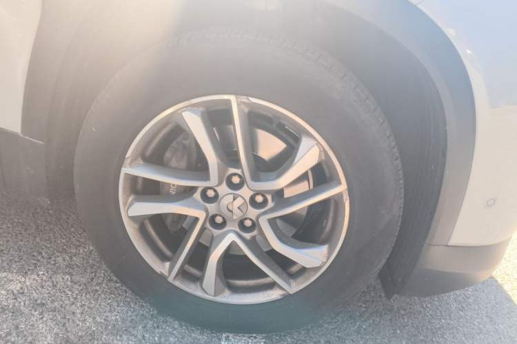 Used Nio ES6 2019 420 km Sport Version Right Front Wheel Hub
