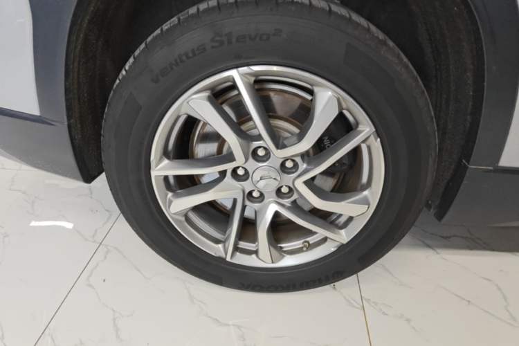 Used Nio ES6 2019 420 km Sport Version Right Rear Wheel Hub