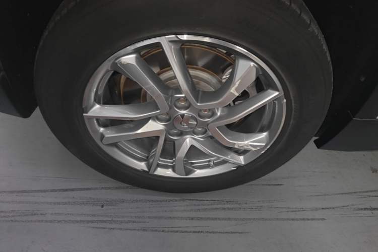 Used Nio ES6 2019 420 km Sport Version Right Rear Wheel Hub