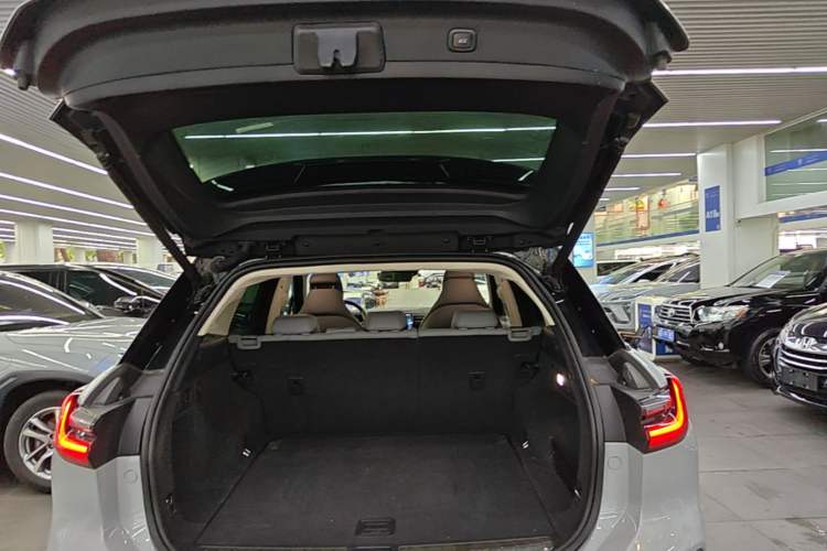 Used Nio ES6 2019 420 km Sport Version Trunk