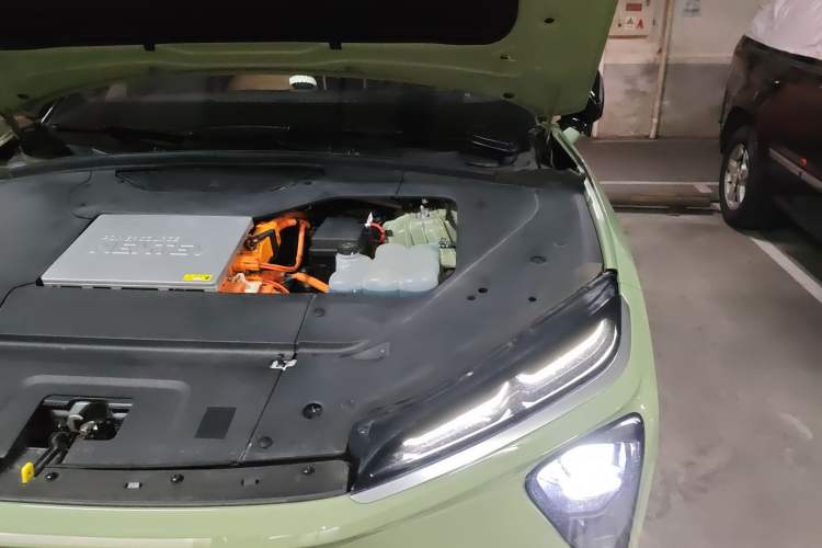 Used Nio ES6 2019 420 km Sport Version Engine Bay Left