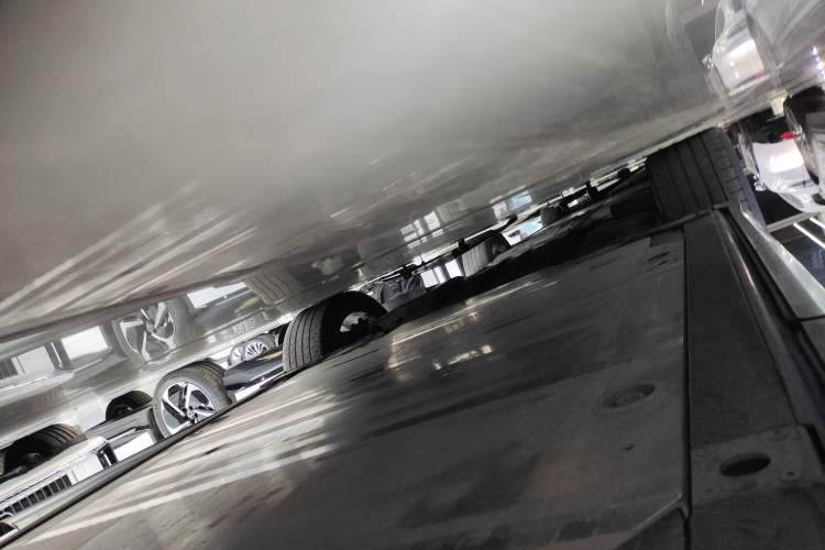 Used Nio ES6 2019 420 km Sport Version Left Side Sill