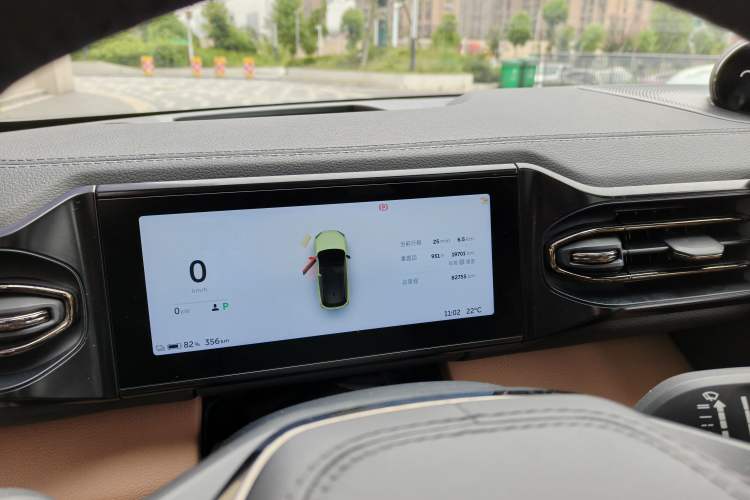 Used Nio ES6 2019 430 km Performance Version Odometer Close Up