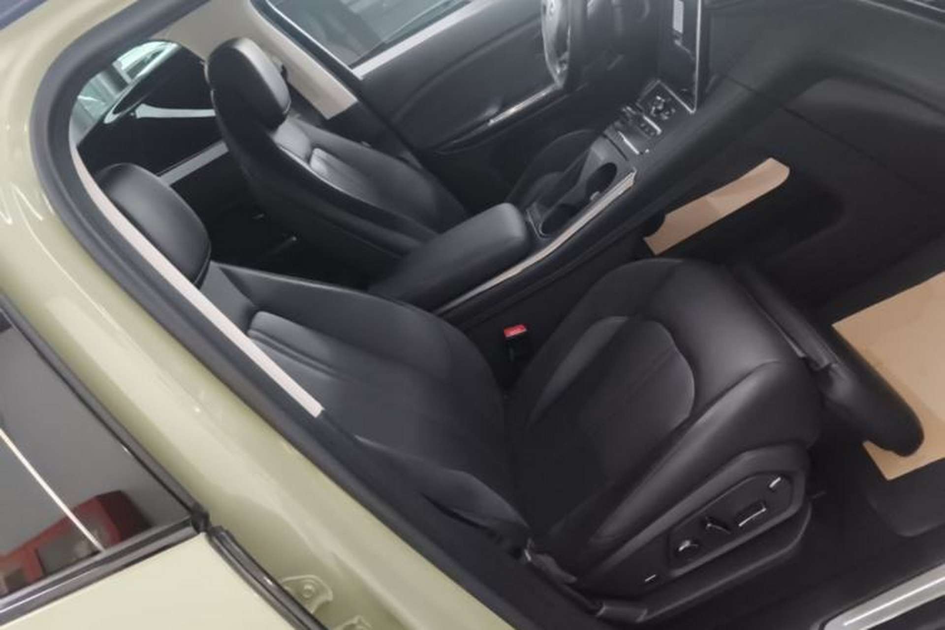 Used Nio ES6 2019 430 km Performance Version Right Front Seat