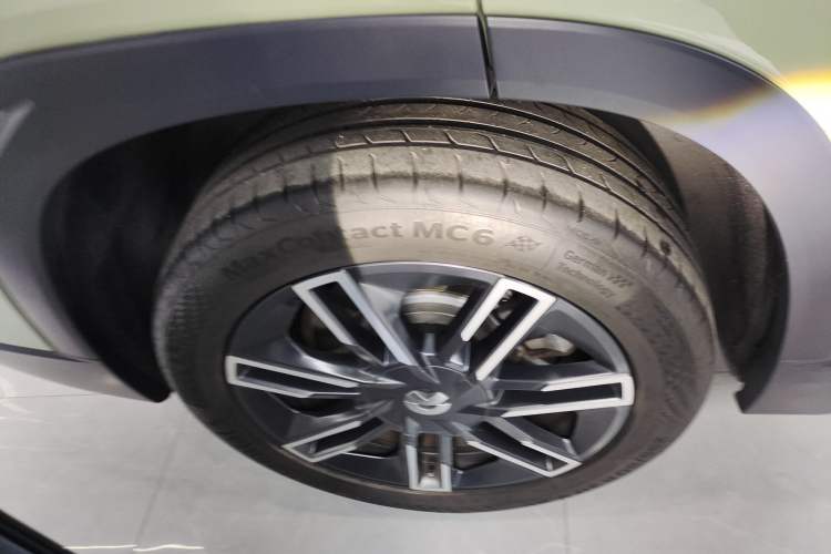 Used Nio ES6 2019 420 km Sport Version Right Rear Wheel Hub
