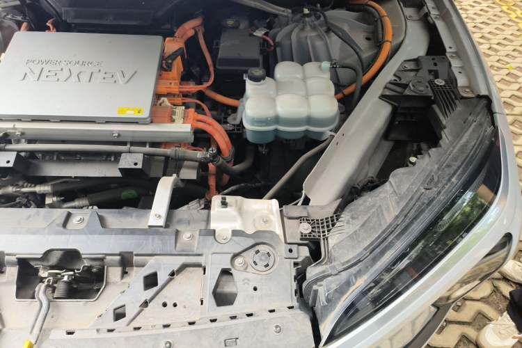 Used Nio ES6 2019 420 km Sport Version Engine Bay Left