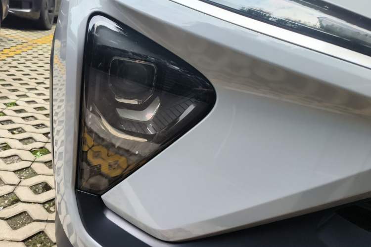 Used Nio ES6 2019 420 km Sport Version Right Front Headlight