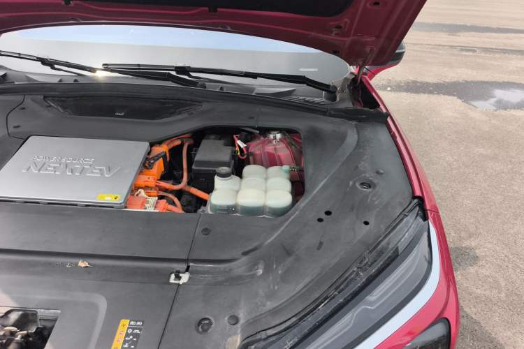 Used Nio ES6 2019 430KM First-Edition Commemorative Version Engine Bay Left