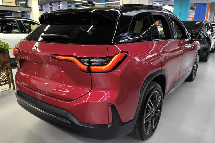 Used Nio ES6 2019 510 km Performance Version Rear Right 45 Deg