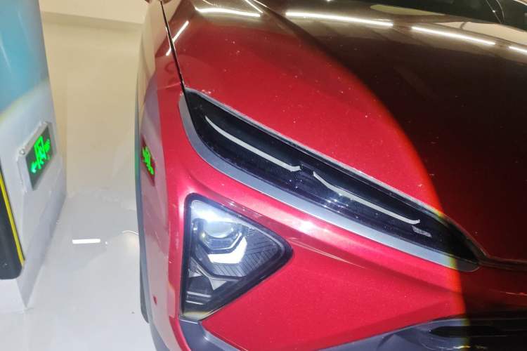 Used Nio ES6 2019 430KM First-Edition Commemorative Version Right Front Headlight