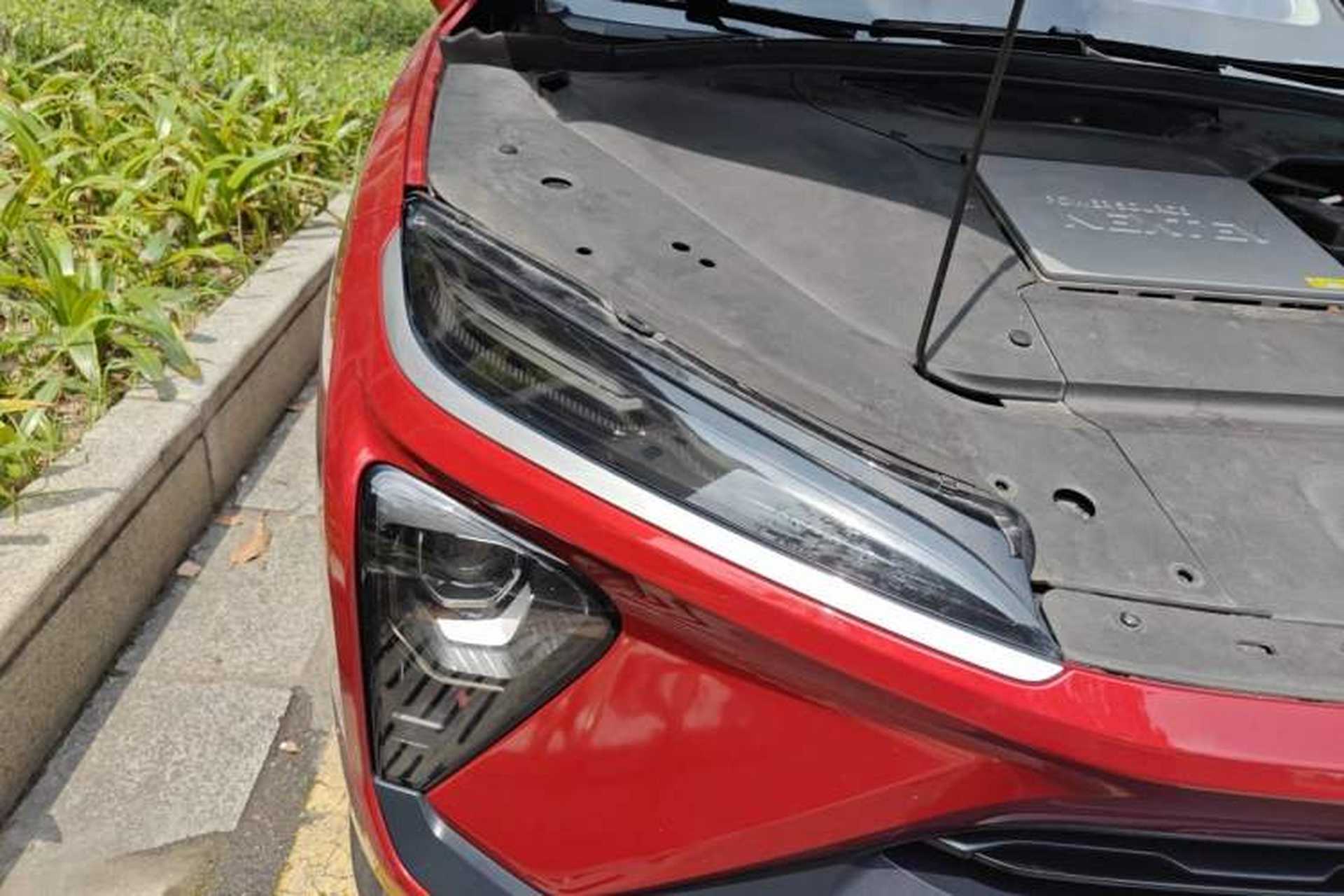 Used Nio ES6 2019 430KM First-Edition Commemorative Version Right Front Headlight