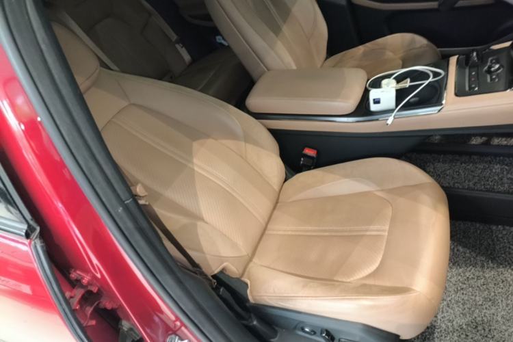 Used Nio ES6 2019 430 km Performance Version Right Front Seat
