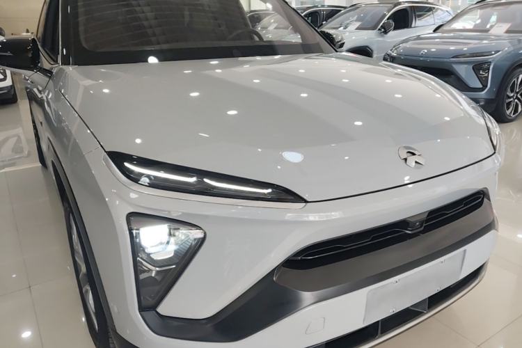 Used Nio ES6 2019 420 km Sport Version Front Right 45 Deg