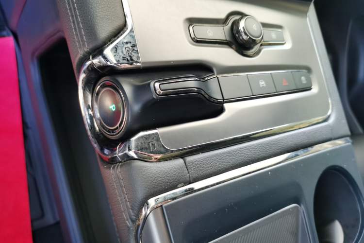 Used Nio ES6 2019 420 km Sport Version Gear Lever