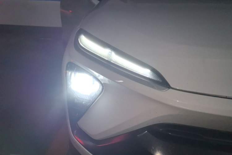 Used Nio ES6 2019 420 km Sport Version Right Front Headlight