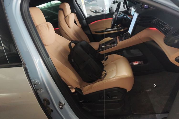 Used Nio ES6 2019 430 km Performance Version Right Front Seat