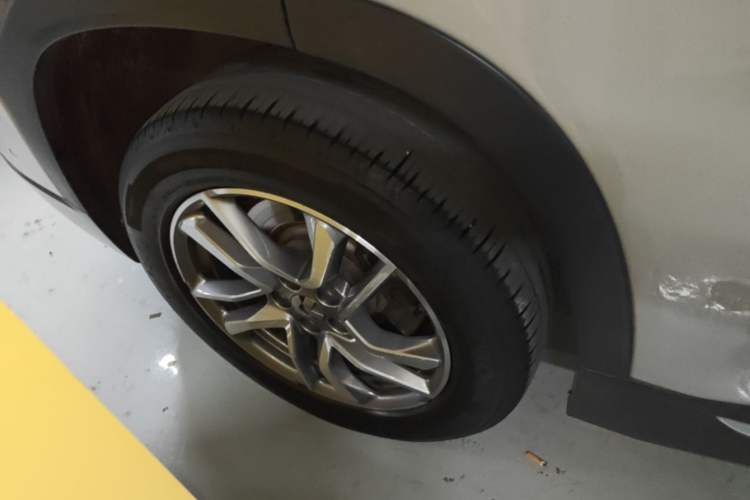 Used Nio ES6 2019 420 km Sport Version Right Rear Wheel Hub