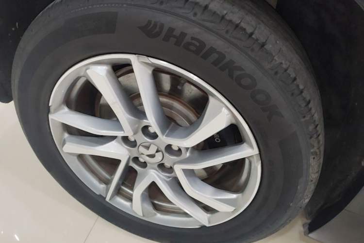 Used Nio ES6 2019 420 km Sport Version Right Rear Wheel Hub