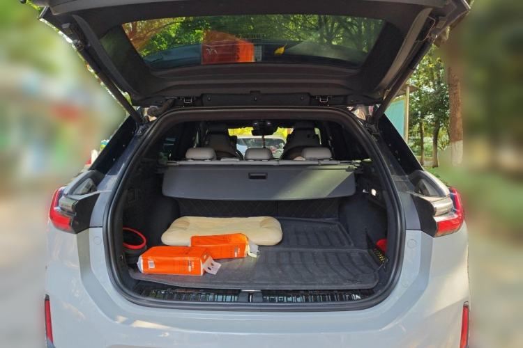 Used Nio ES6 2019 430KM First-Edition Commemorative Version Trunk