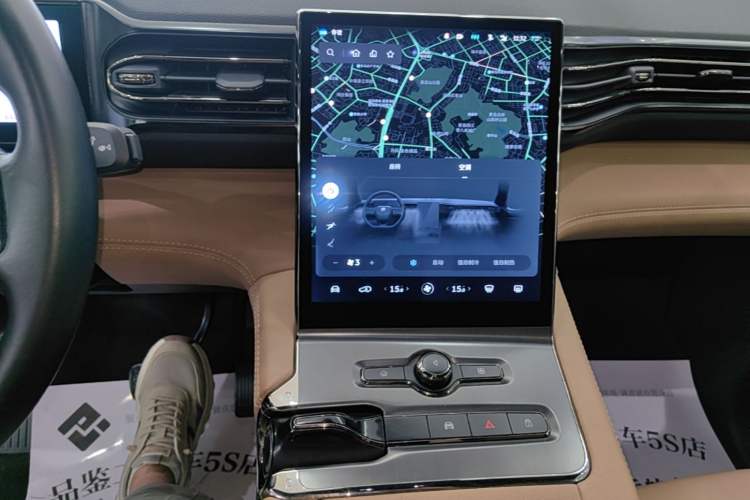 Used Nio ES6 2019 420 km Sport Version Audio And AC Panel