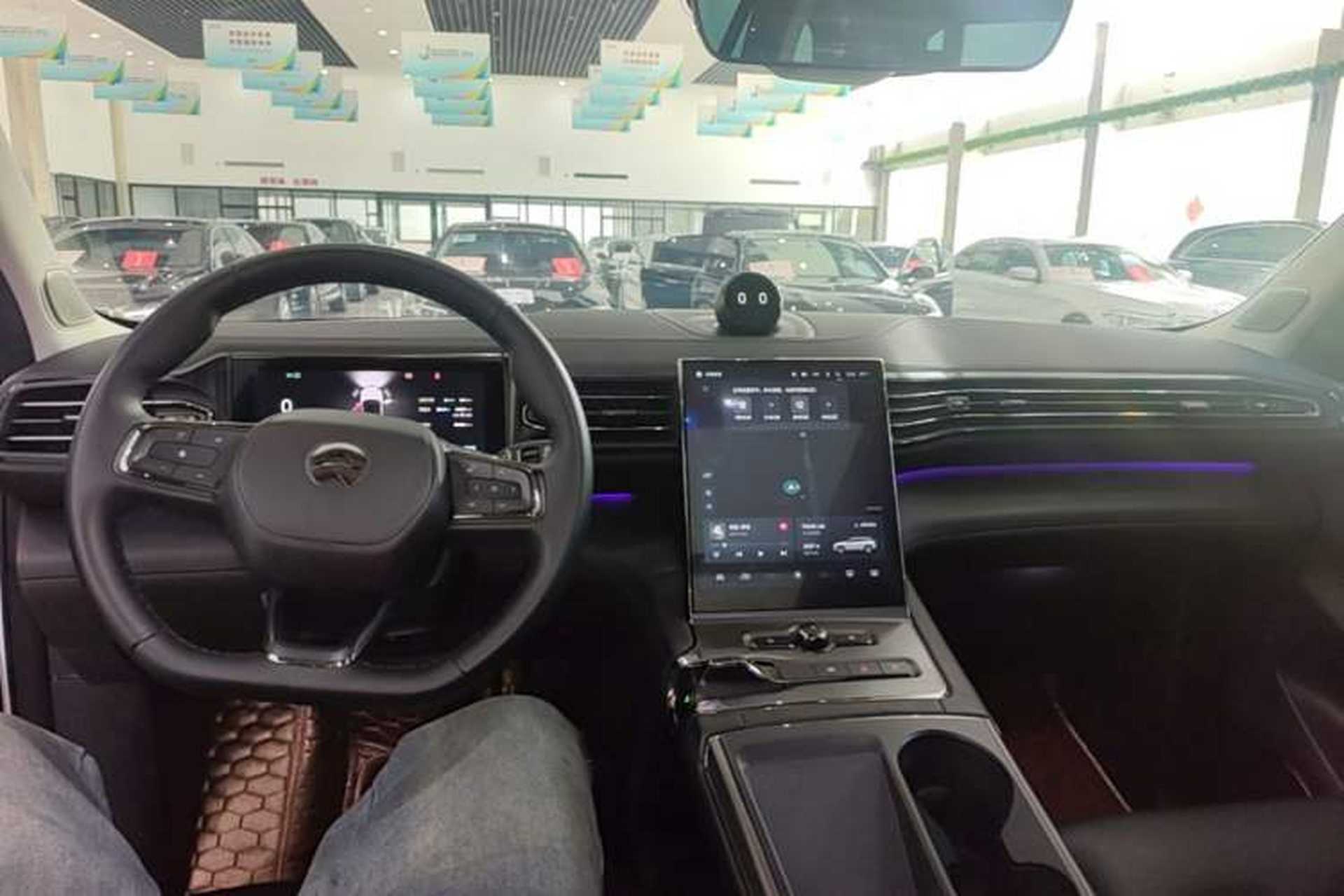 Used Nio ES6 2019 430 km Performance Version Center Console