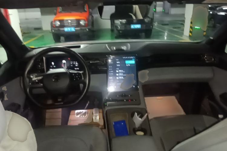 Used Nio ES6 2019 430 km Performance Version Center Console