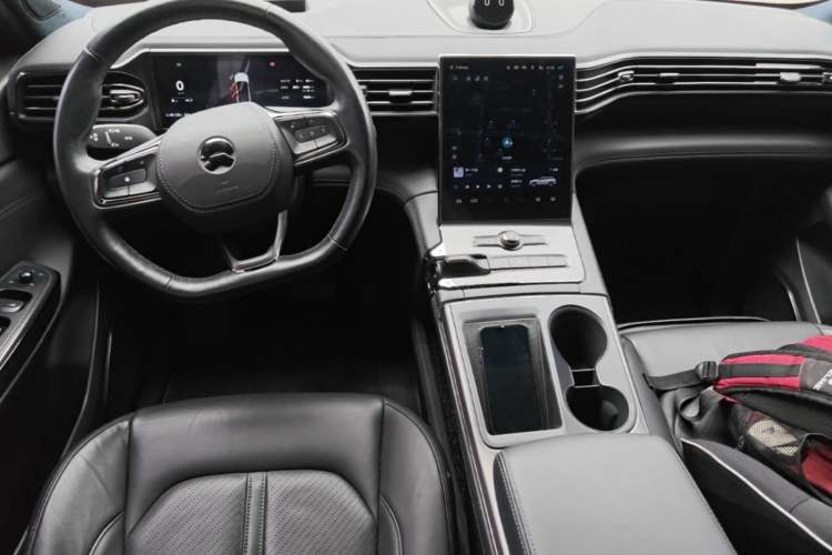 Used Nio ES6 2019 430KM First-Edition Commemorative Version Center Console