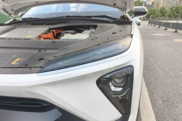 Used Nio ES6 2019 430 km Performance Version Engine Bay Left