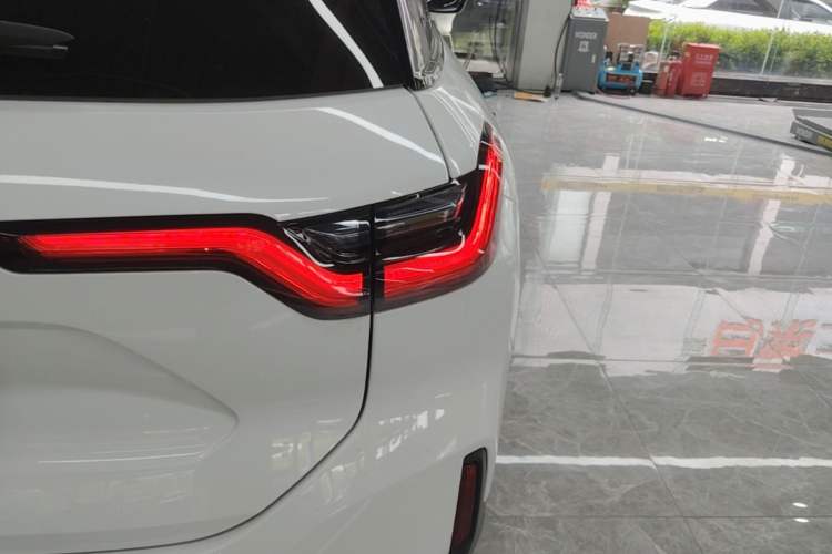 Used Nio ES6 2019 430 km Performance Version Exterior 3