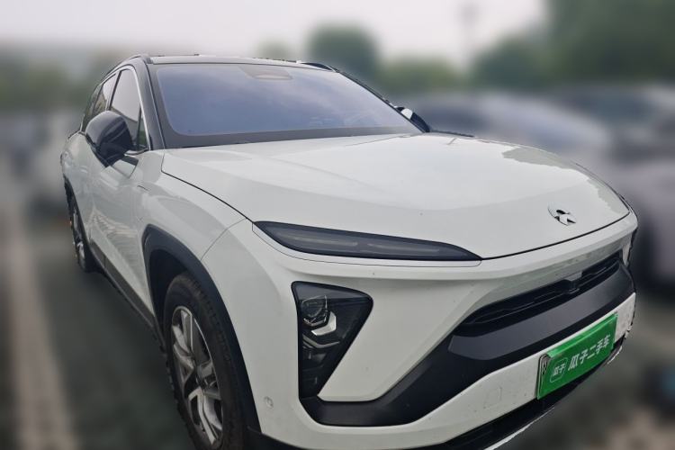 Used Nio ES6 2019 430 km Performance Version Front Right 45 Deg