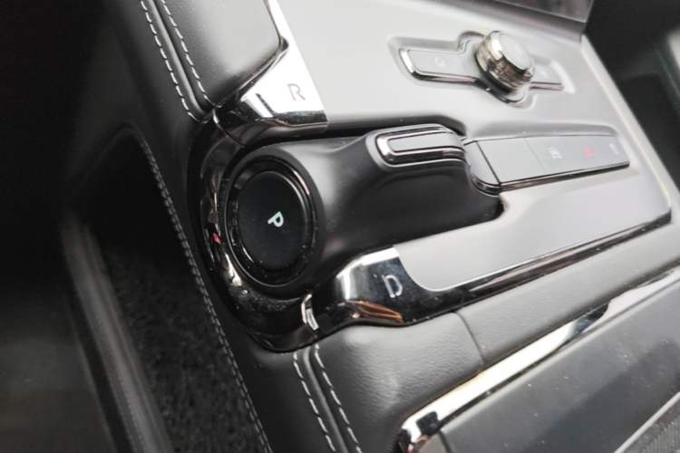 Used Nio ES6 2019 430KM First-Edition Commemorative Version Gear Lever