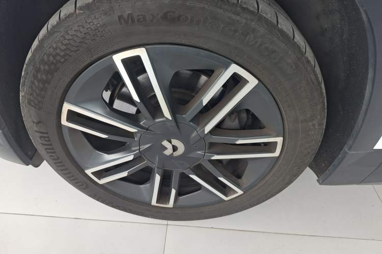 Used Nio ES6 2019 430 km Performance Version Left Front Wheel Hub