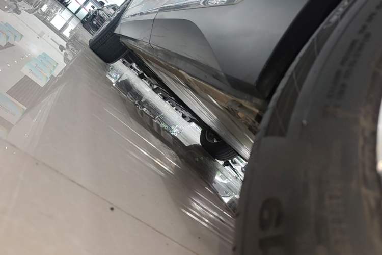 Used Nio ES6 2019 430 km Performance Version Left Side Sill