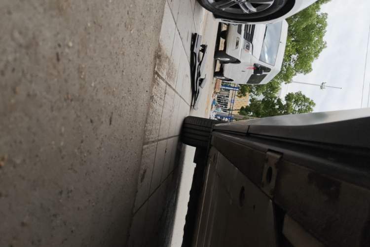 Used Nio ES6 2019 430KM First-Edition Commemorative Version Left Side Sill