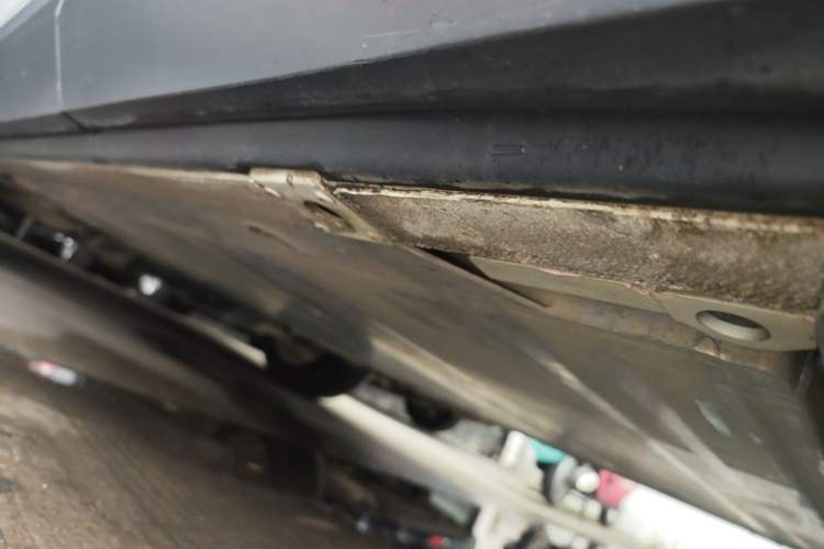 Used Nio ES6 2019 420 km Sport Version Left Side Sill