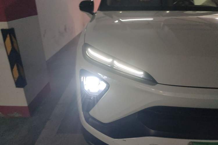 Used Nio ES6 2019 430 km Performance Version Right Front Headlight
