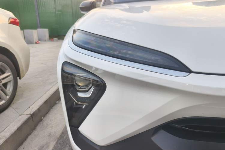 Used Nio ES6 2019 430 km Performance Version Right Front Headlight