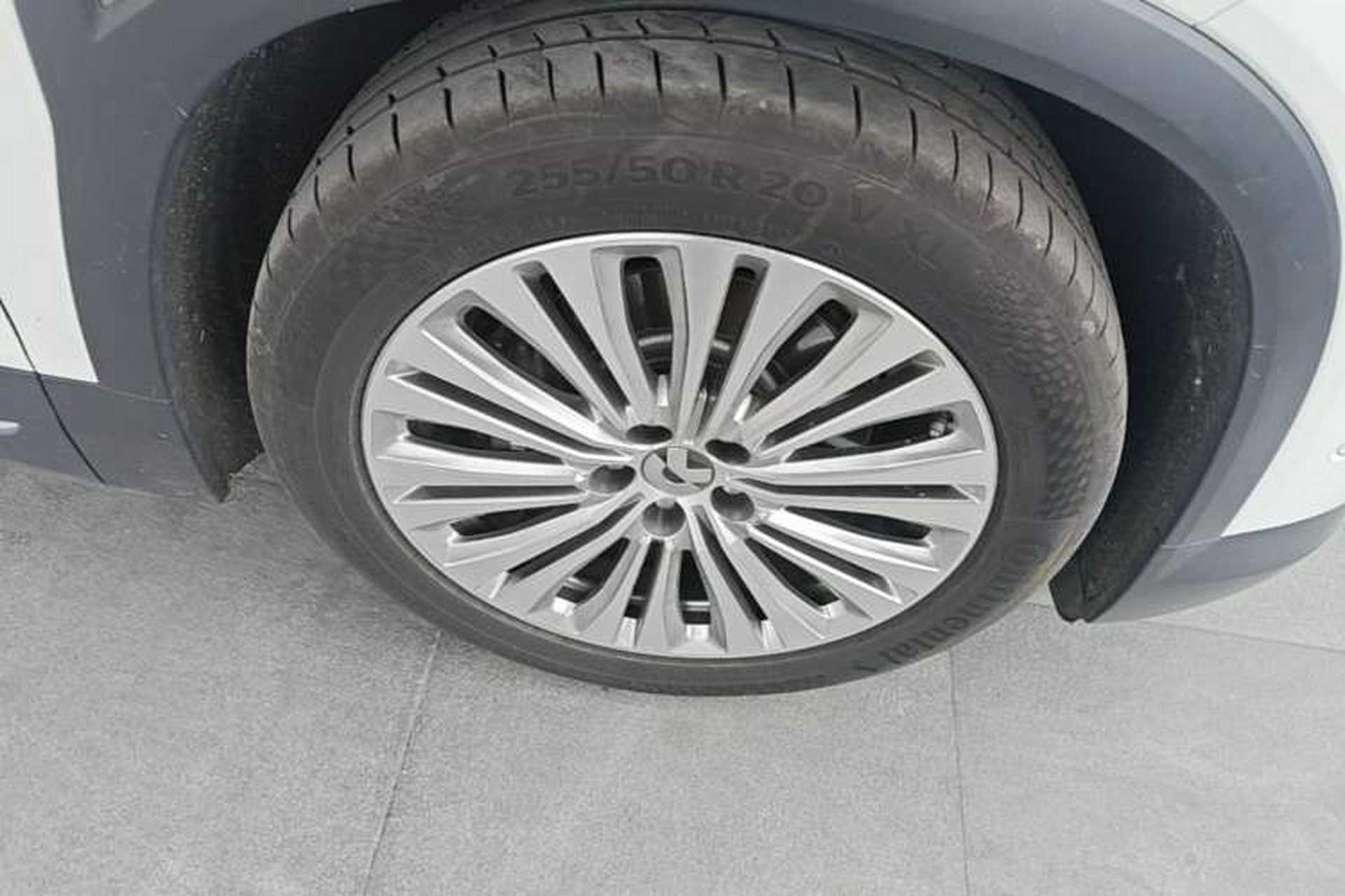 Used Nio ES6 2019 430KM First-Edition Commemorative Version Right Front Wheel Hub
