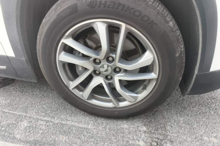 Used Nio ES6 2019 430 km Performance Version Right Front Wheel Hub
