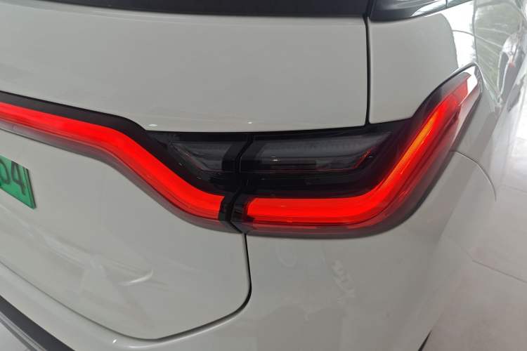 Used Nio ES6 2019 430 km Performance Version Right Rear Taillight