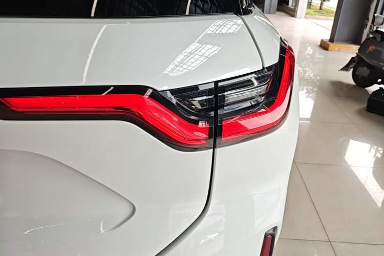 Used Nio ES6 2019 430 km Performance Version Right Rear Taillight