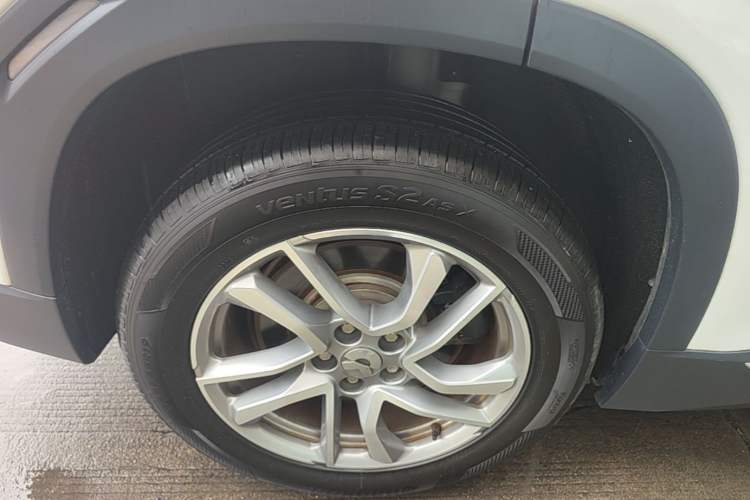 Used Nio ES6 2019 420 km Sport Version Right Rear Wheel Hub