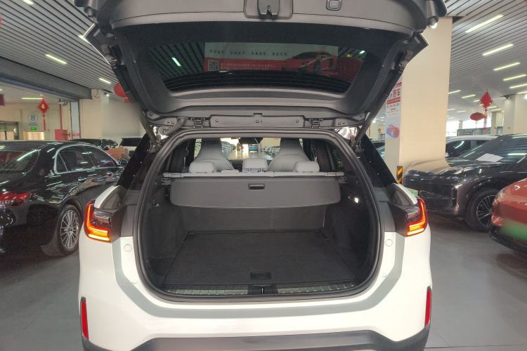 Used Nio ES6 2019 430 km Performance Version Trunk