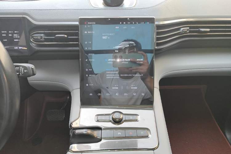 Used Nio ES6 2020 600 km Sport Edition Audio And AC Panel