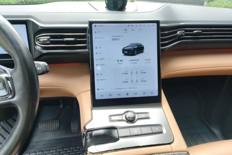 Used Nio ES6 2020 610 km Performance Version Audio And AC Panel