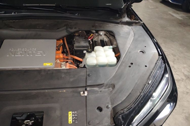 Used Nio ES6 2020 430KM Performance Version Engine Bay Left