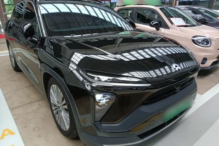 Used Nio ES6 2020 465 km Performance Version Front Right 45 Deg